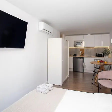Soho Apartments & Studios 公寓 *